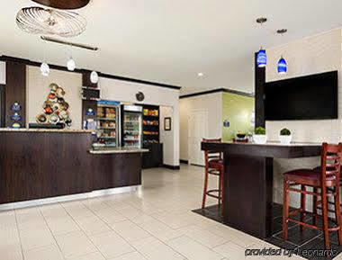 Days Inn Pearsall Esterno foto
