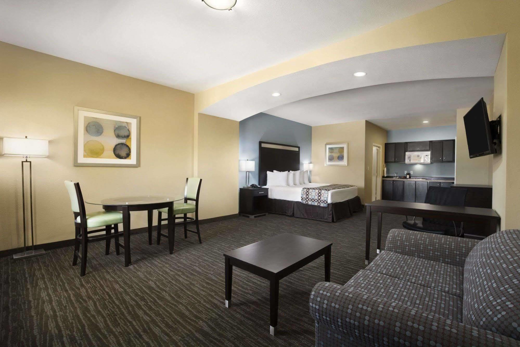 Days Inn Pearsall Esterno foto